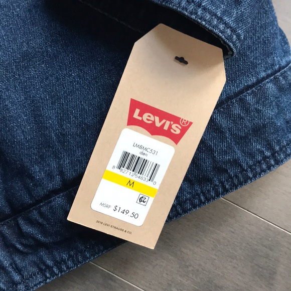 ❗️Last Chance Levi’s Fur Lined Trucker Jean Jacket - Picture 5 of 8